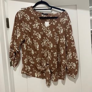 Never been worn blouse- perfect for work! (Small)